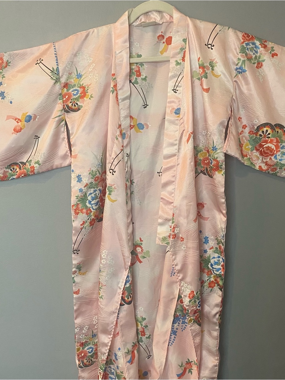 VTG Ichiban Made in Japan Pink Satin Floral Kimono Robe Dressing Gown